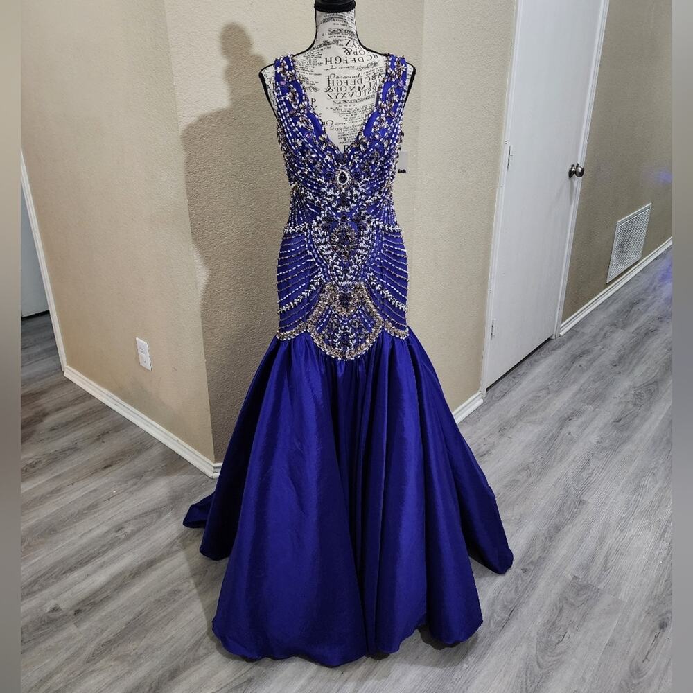 Mac Duggal royal blue beaded mermaid cut out back dress with a train size 4 new!